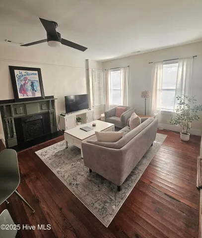 $2,100 | 315 Church Street, Unit C, Wilmington, NC 28401