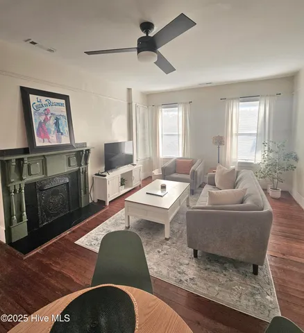 $2,100 | 315 Church Street, Unit C, Wilmington, NC 28401