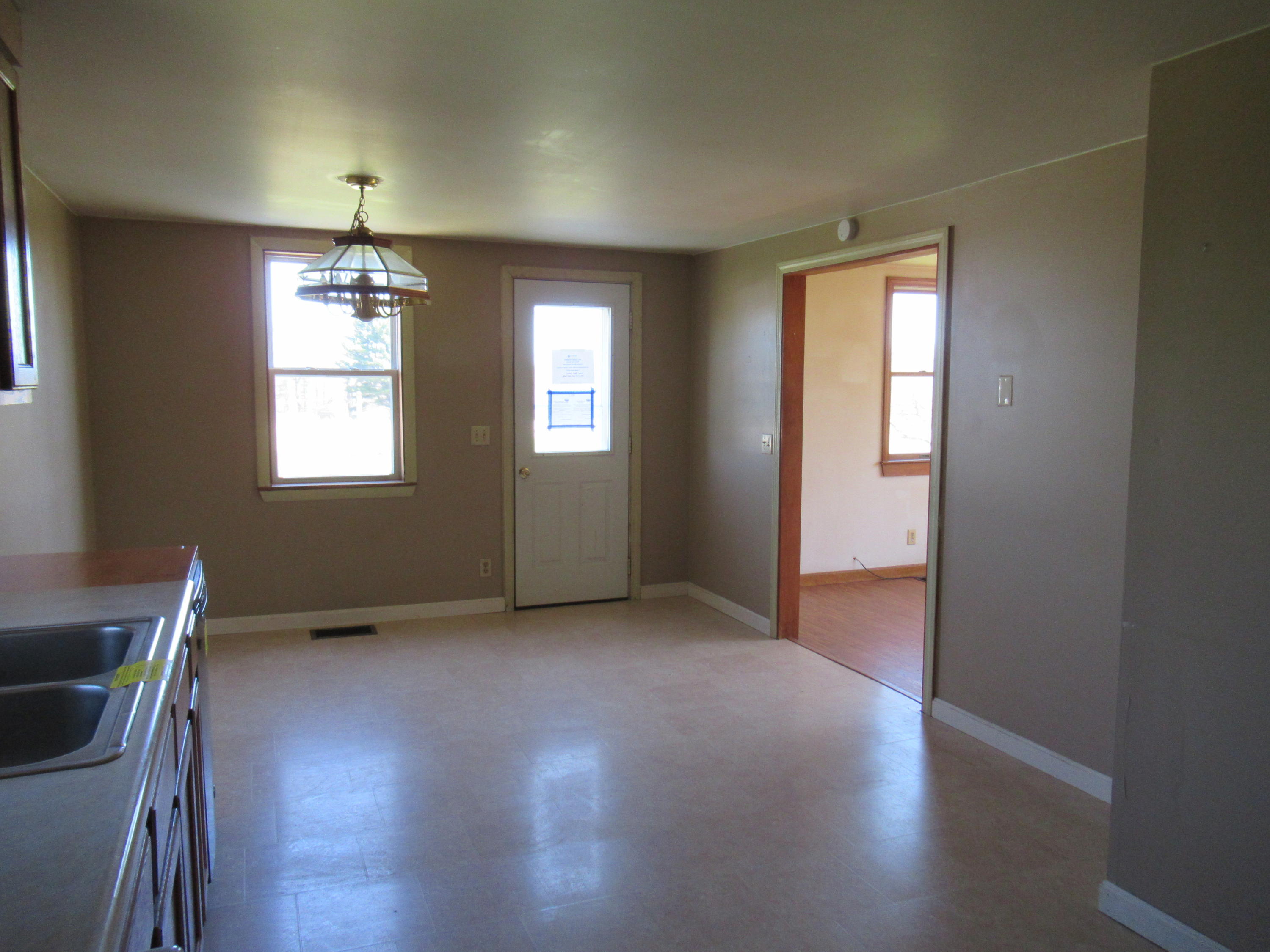 728 Washington Road Waldoboro, ME 04572 - Photo 5 of 20 IMG_1673