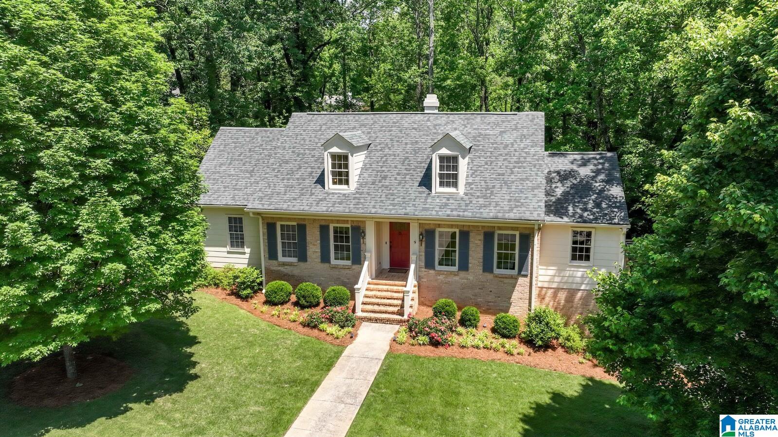 3728 Woodvale Road Birmingham, AL 35223 - Photo 4 of 57