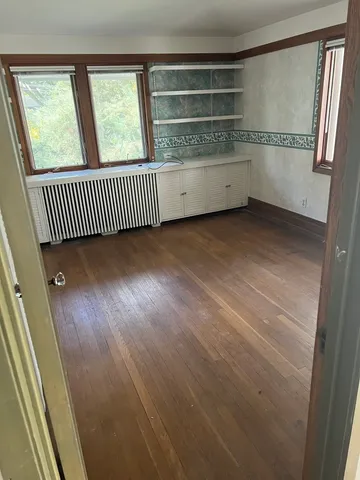 a view of empty room with front door