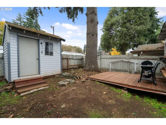 $435,000 | 585 Madrona Avenue South, Salem, OR 97302