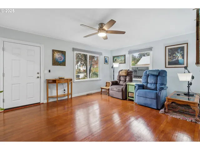 $435,000 | 585 Madrona Avenue South, Salem, OR 97302