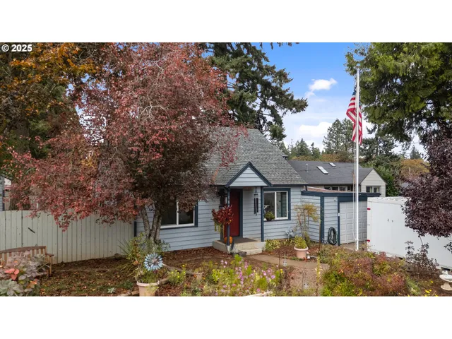 $435,000 | 585 Madrona Avenue South, Salem, OR 97302