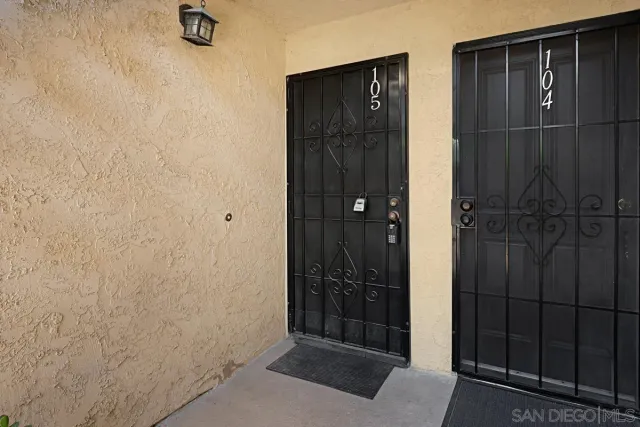 $595,000 | 5125 Fontaine Street, Unit 105, San Diego, CA 92120