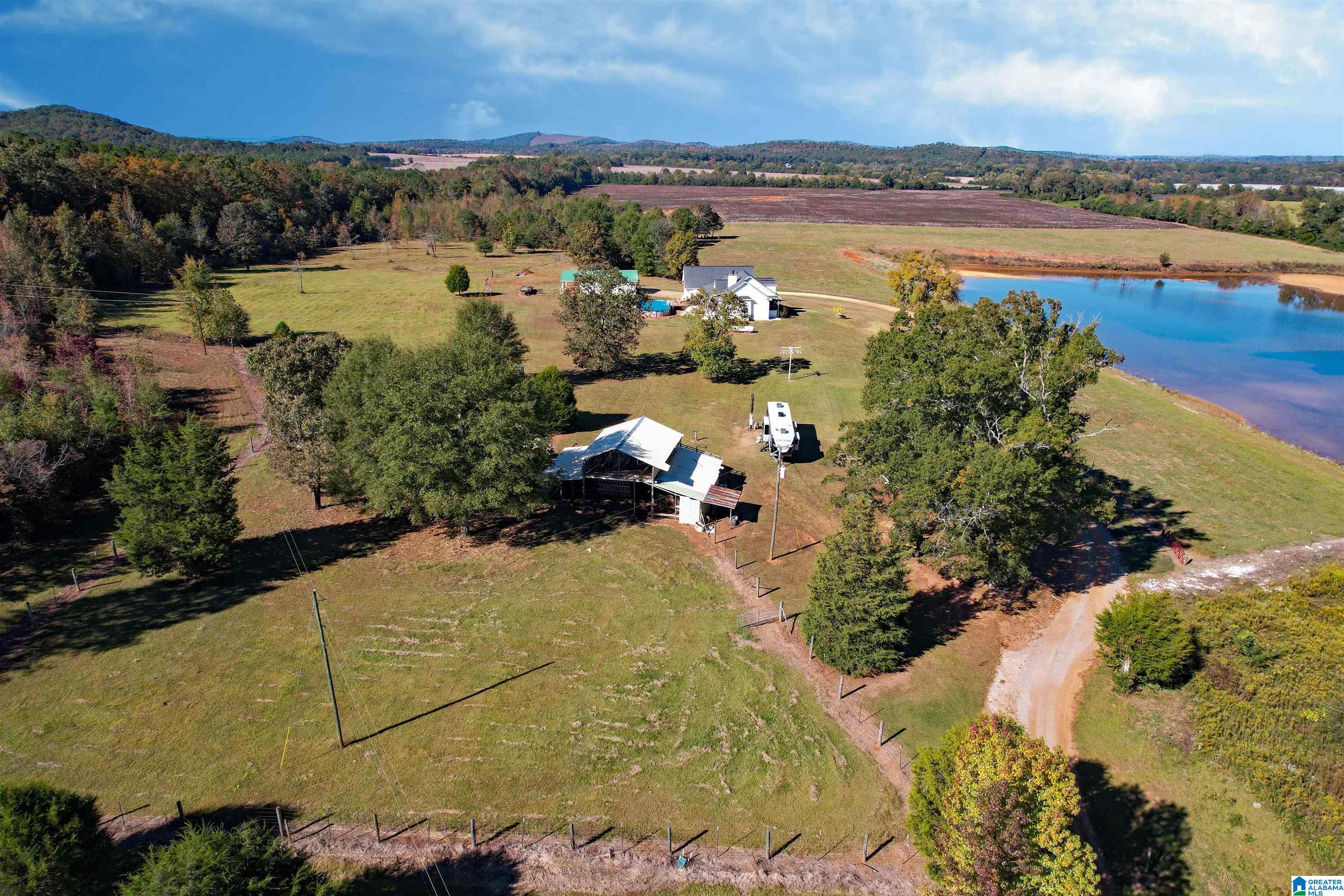 1450 Rendalia Motorway Talladega, AL 35160 - Photo 23 of 64