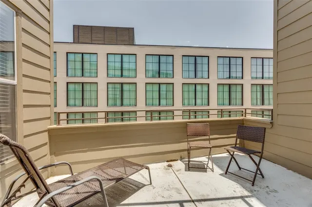 $460,000 | 3320 Camp Bowie Boulevard, Unit 1201, Fort Worth, TX 76107