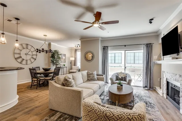 $460,000 | 3320 Camp Bowie Boulevard, Unit 1201, Fort Worth, TX 76107