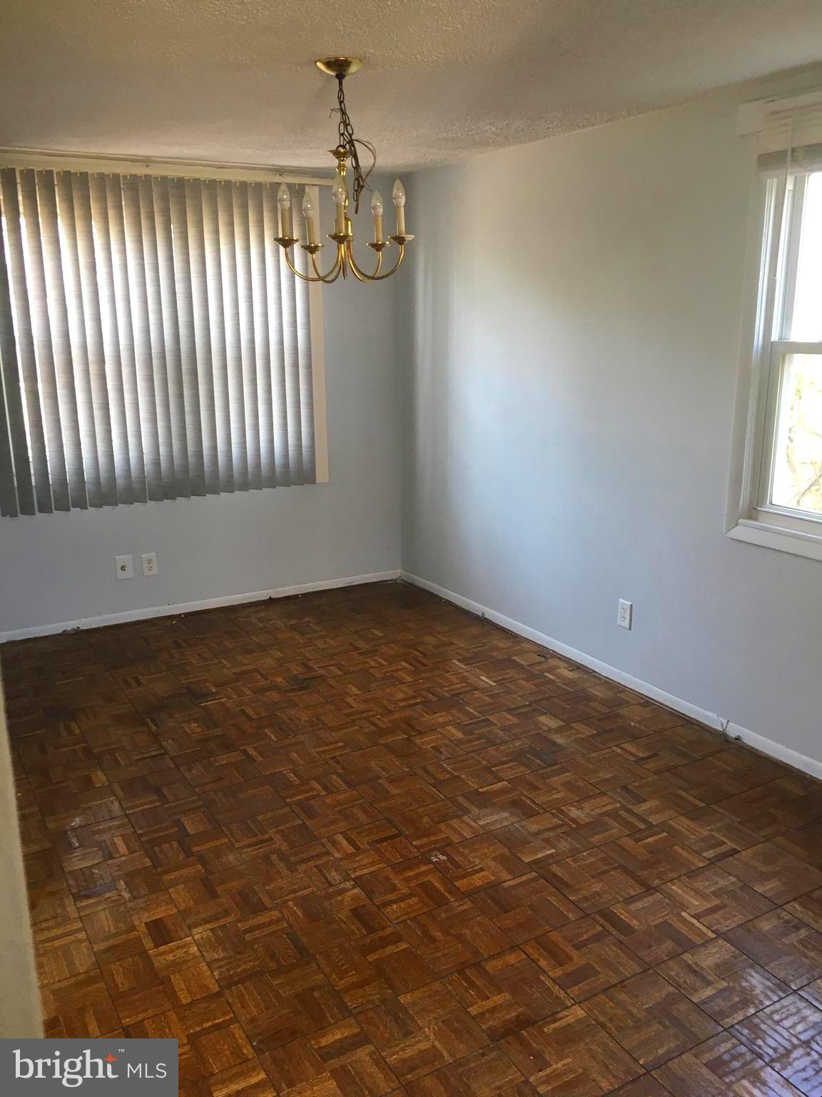 5212 Saybrook Road Baltimore, MD 21206 - Photo 11 of 23 Dining Room