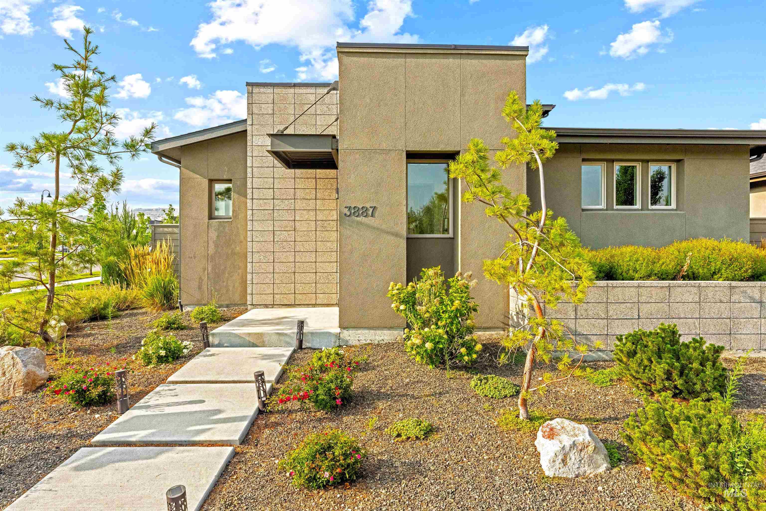 3887 South Eckert Road Boise, ID 83716 - Photo 1 of 1