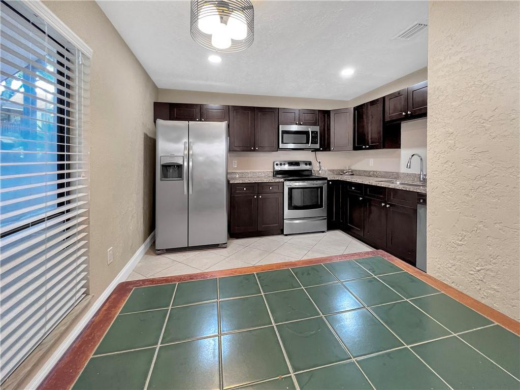 9298 Sable Ridge Circle, Unit C Boca Raton, FL 33428 - Photo 3 of 43 Photo 3