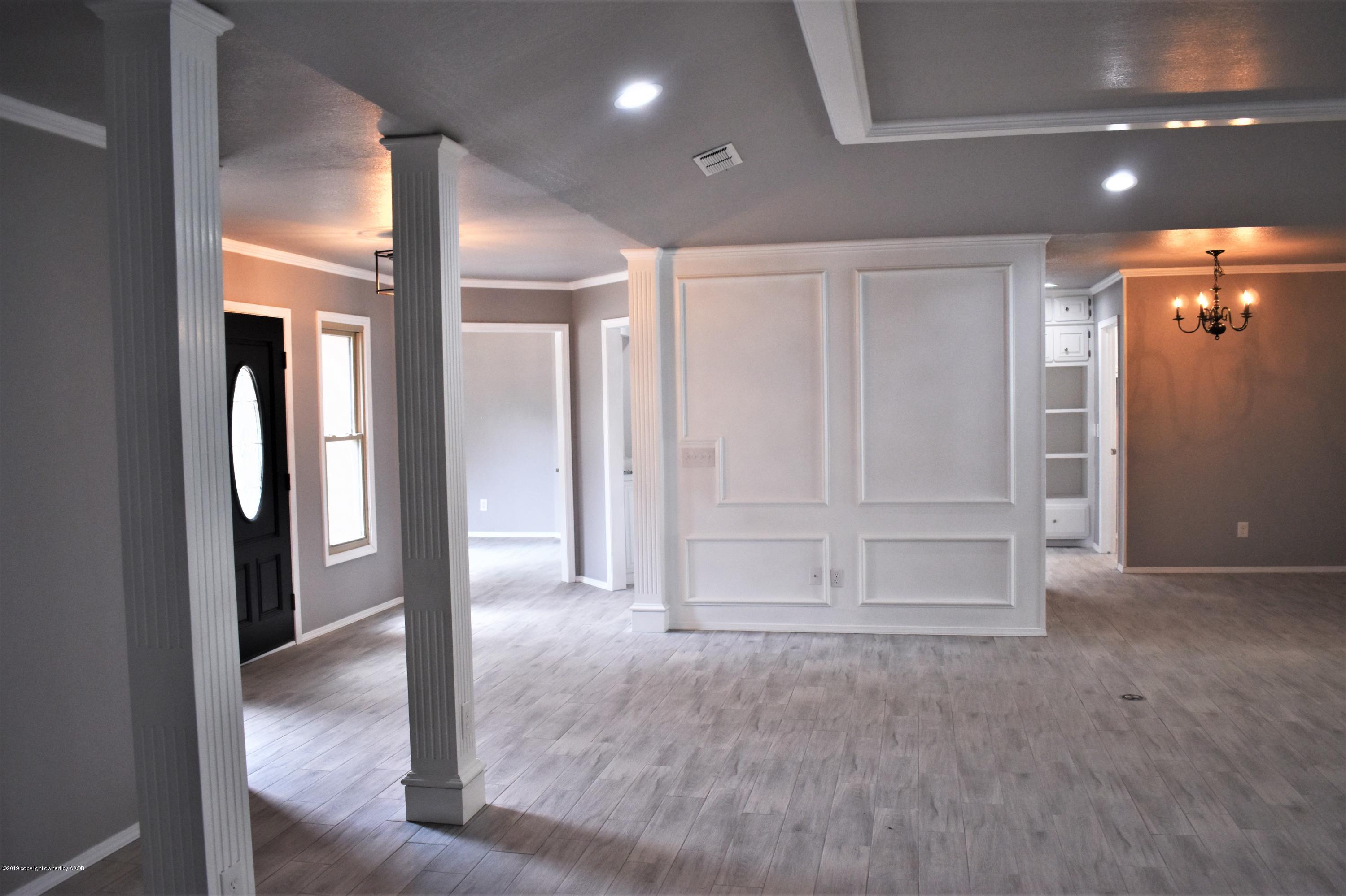 7516 Tripp Avenue Amarillo, TX 79121 - Photo 11 of 33 a view of an empty room