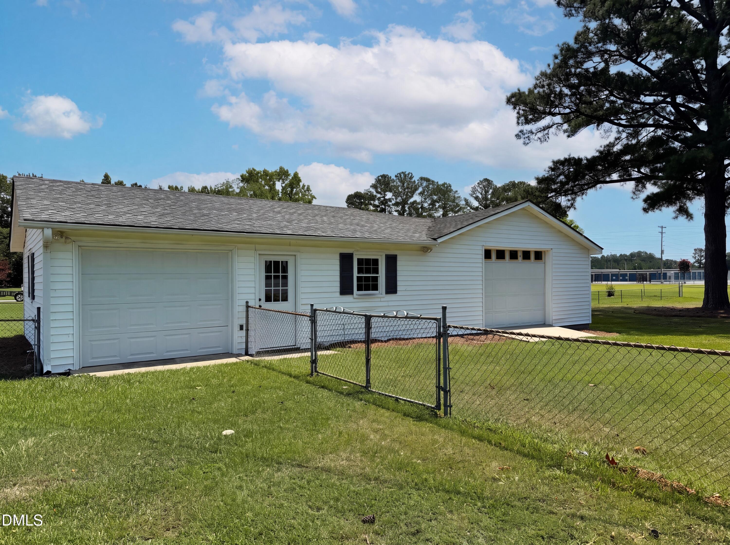 800 Lucas Street Erwin, NC 28339 - Photo 14 of 21 photo_16