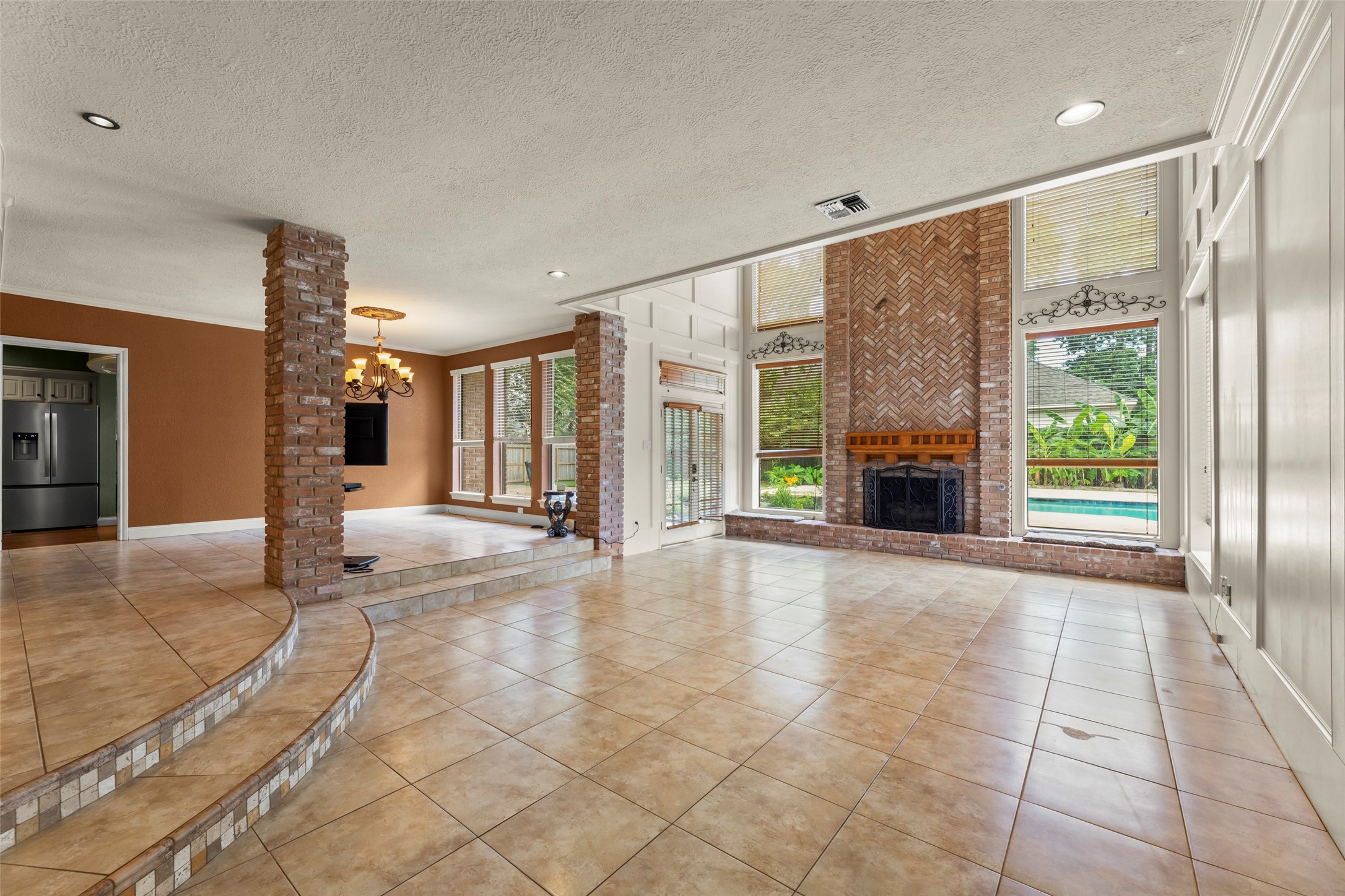 9714 Godstone Lane Spring, TX 77379 - Photo 13 of 47