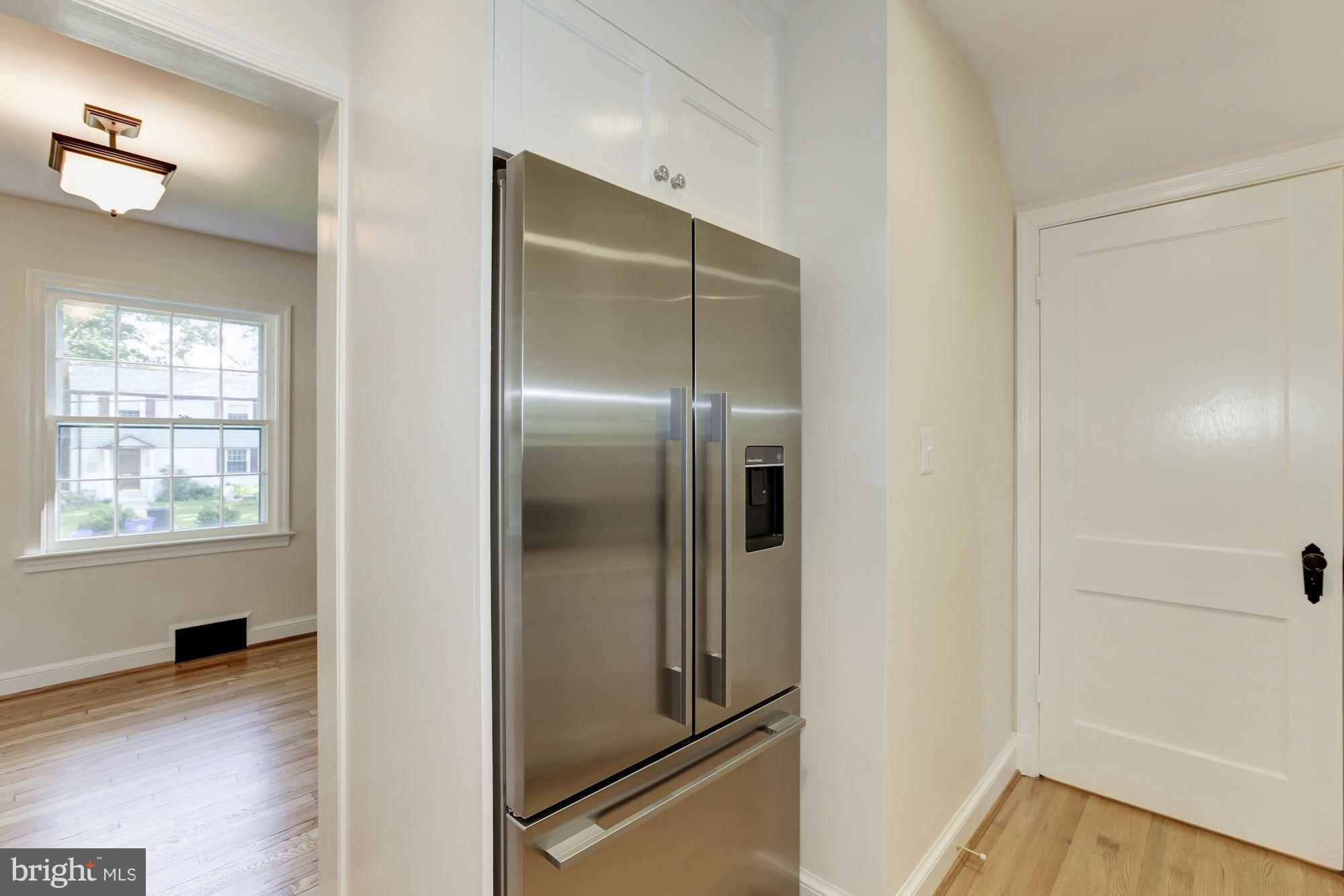 9914 Woodburn Road Silver Spring, MD 20901 - Photo 11 of 28 Kitchen