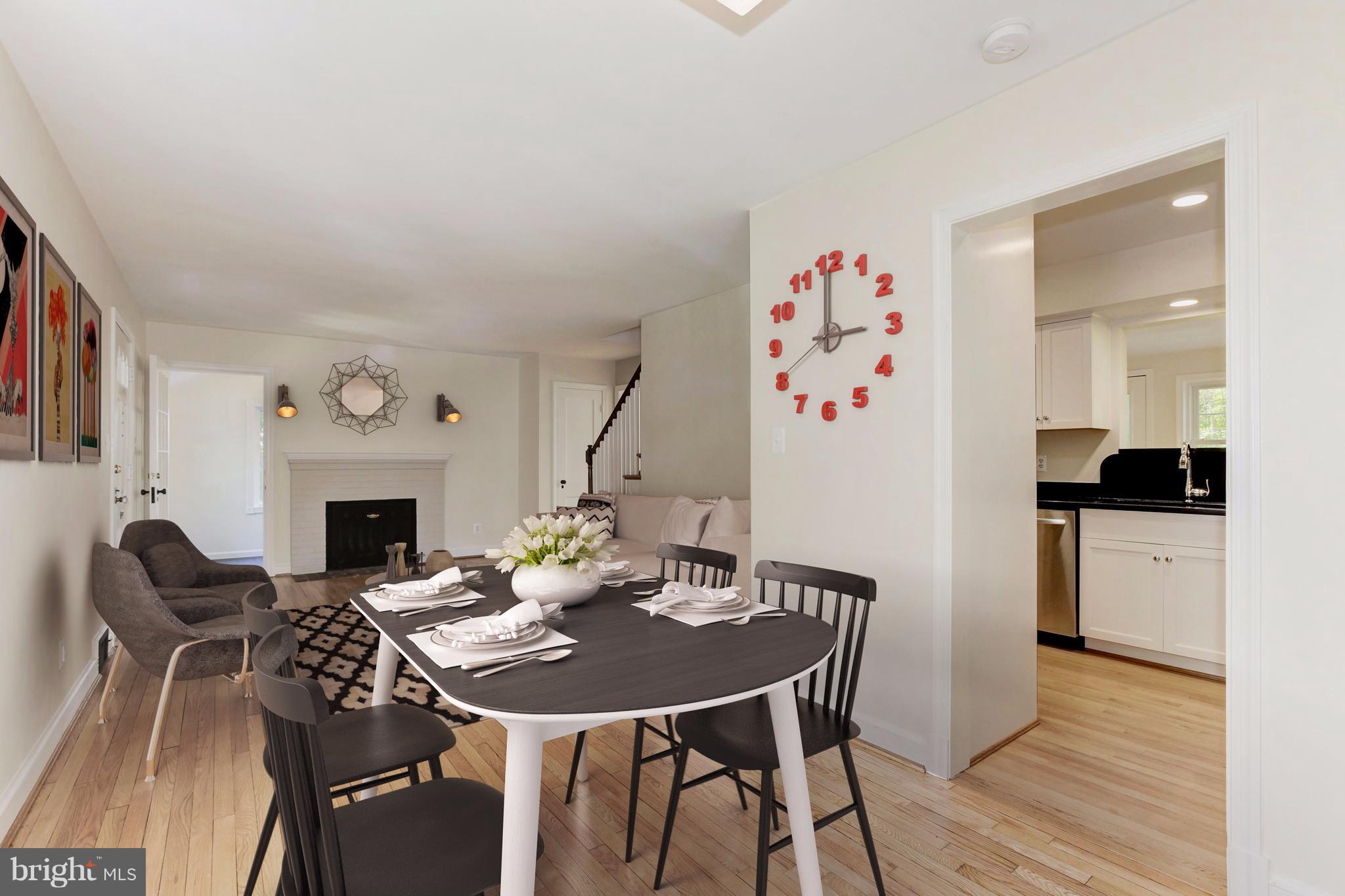 9914 Woodburn Road Silver Spring, MD 20901 - Photo 4 of 28 Dining Room