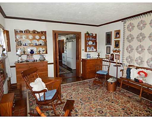 4237 Springfield Xenia Road Springfield, OH 45502 - Photo 2 of 25