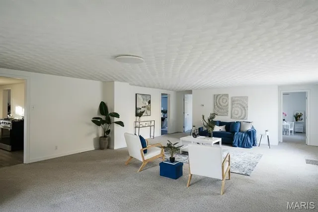 $170,000 | 211 South Lake Street, Mount Olive, IL 62069