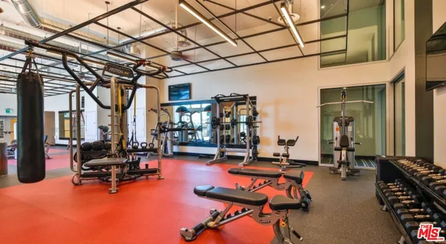 $1,961 | 555 North Spring Street, Unit B430, Los Angeles, CA 90012