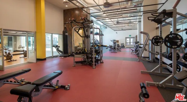 $1,961 | 555 North Spring Street, Unit B430, Los Angeles, CA 90012