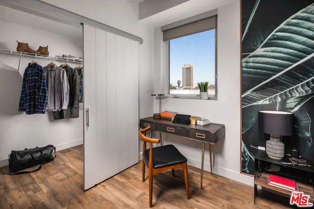 $1,961 | 555 North Spring Street, Unit B430, Los Angeles, CA 90012