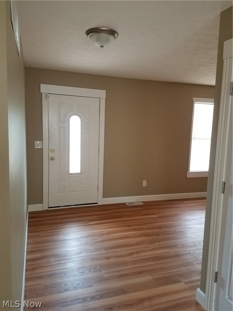75 East Ohio Avenue Rittman, OH 44270 - Photo 2 of 17 Facing Front door