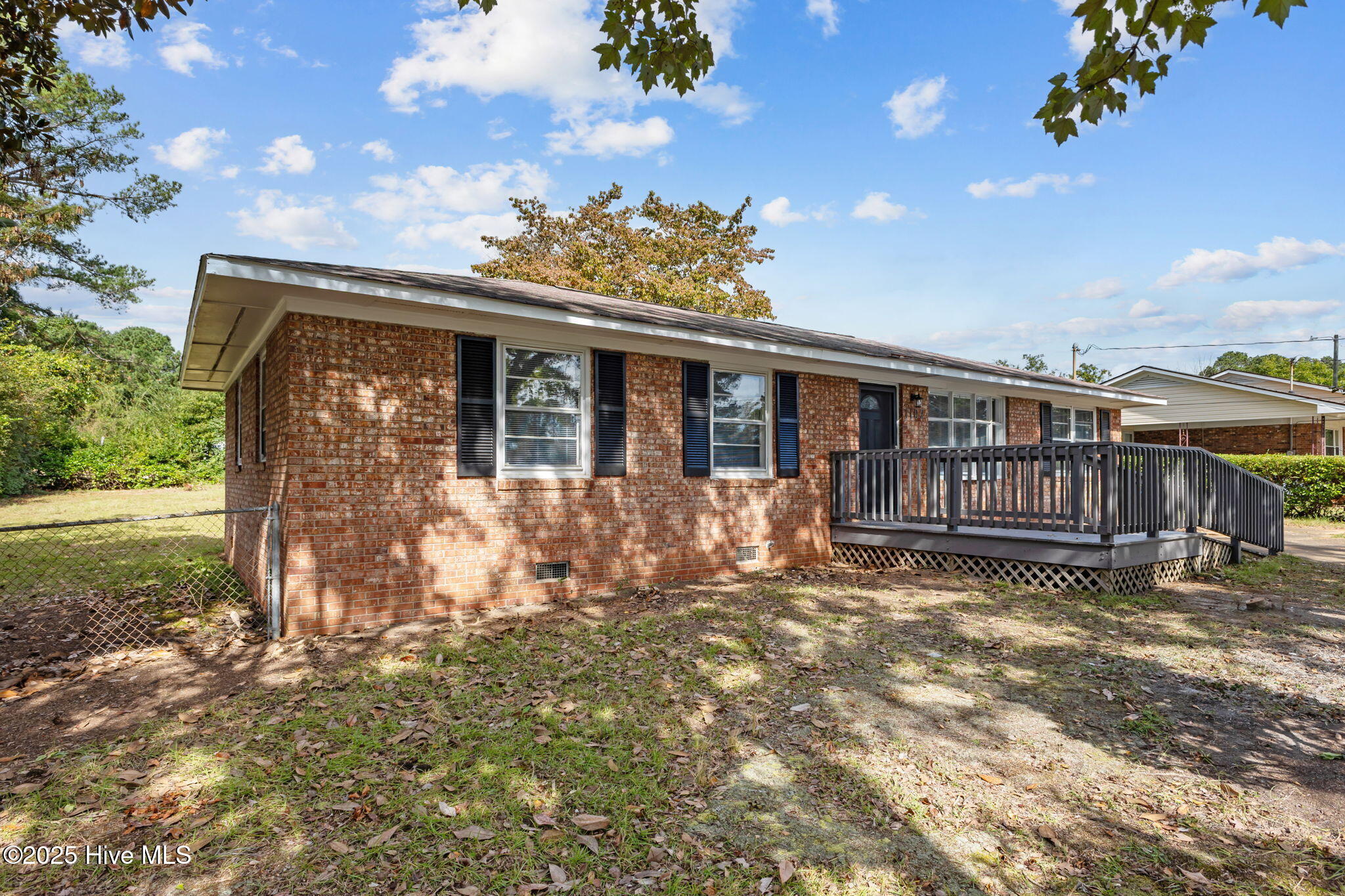 1102 Danbury Road Fayetteville, NC 28311 - Photo 3 of 27 4-web-or-mls-AZ3A0941