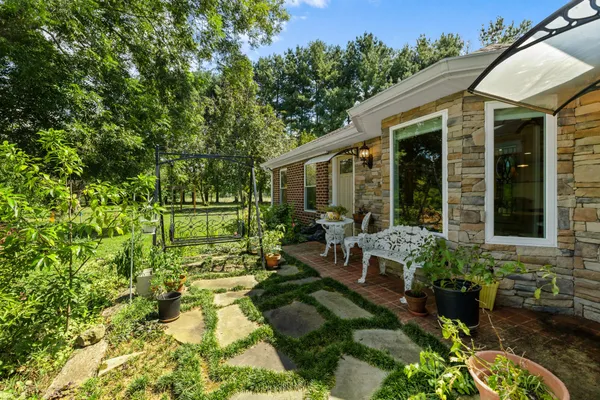 $889,000 | 1556 Chestnut Grove Road, Morrison, TN 37357