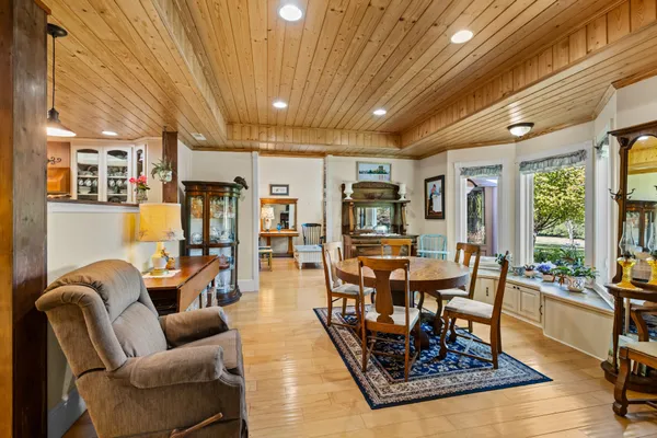 $889,000 | 1556 Chestnut Grove Road, Morrison, TN 37357