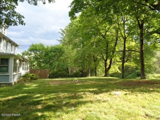 149 Rt 590 Greeley, PA 18425 - Photo 4 of 59
