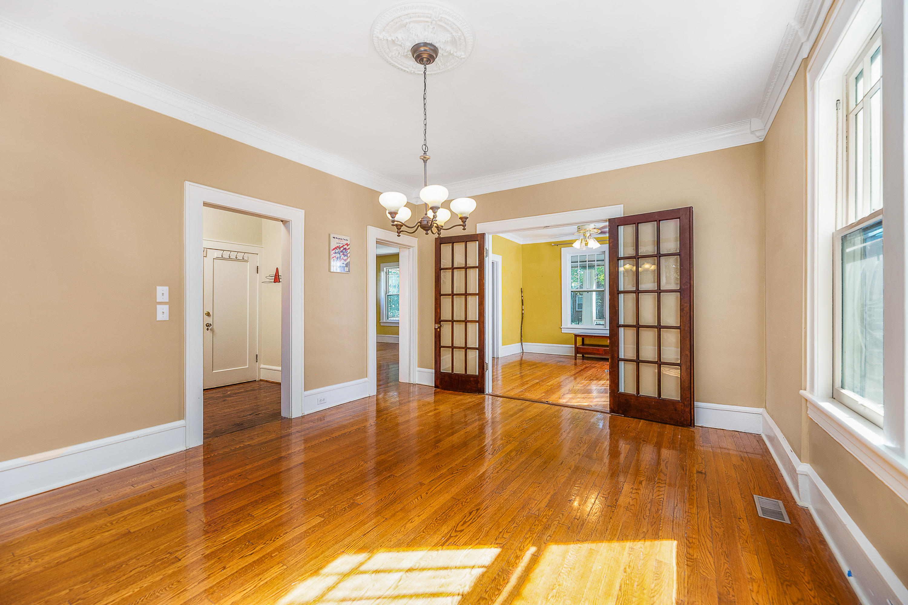 2019 Carter Road Southwest Roanoke, VA 24015 - Photo 13 of 31 Dining Room