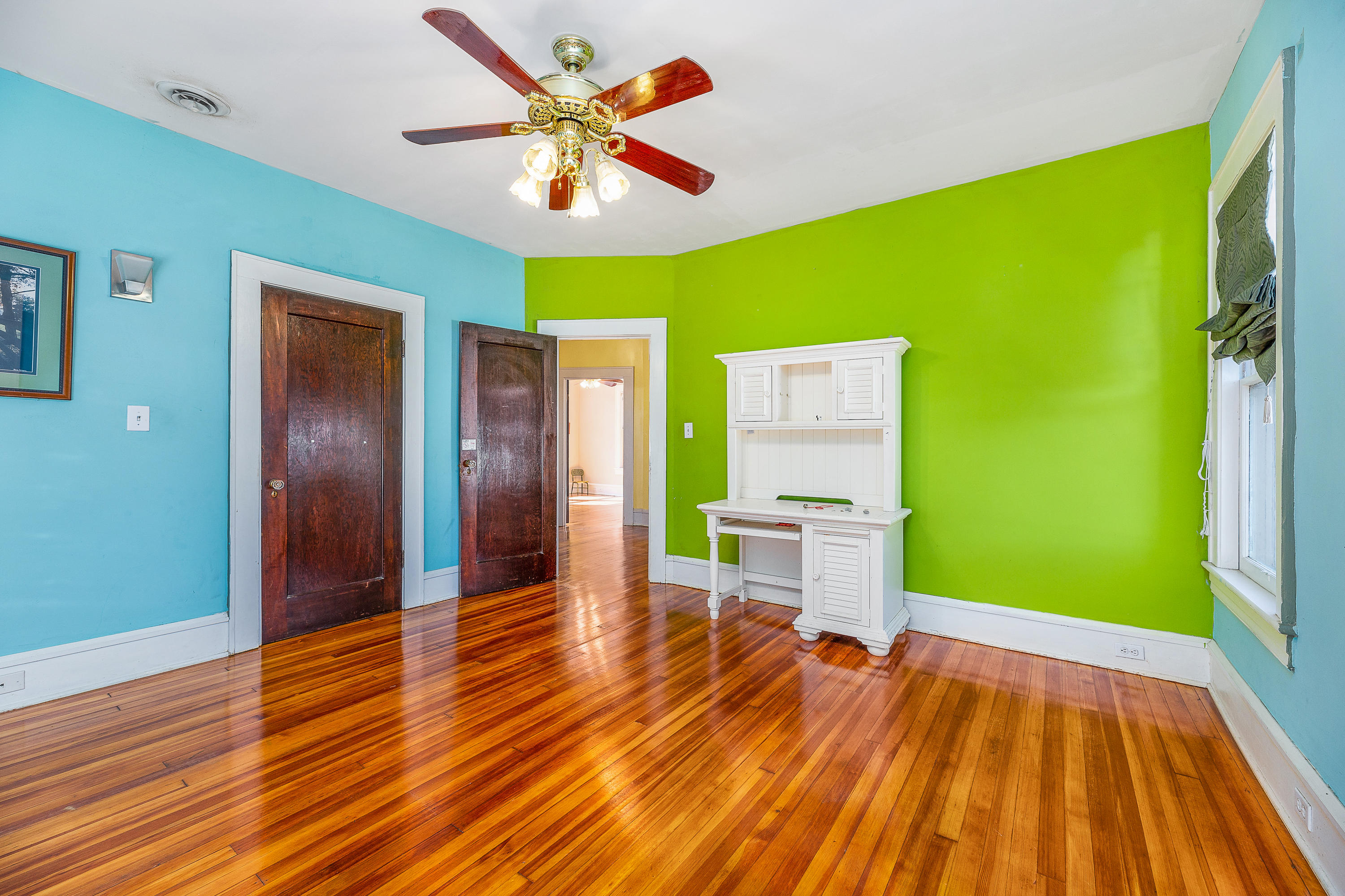 2019 Carter Road Southwest Roanoke, VA 24015 - Photo 20 of 31 Bedroom