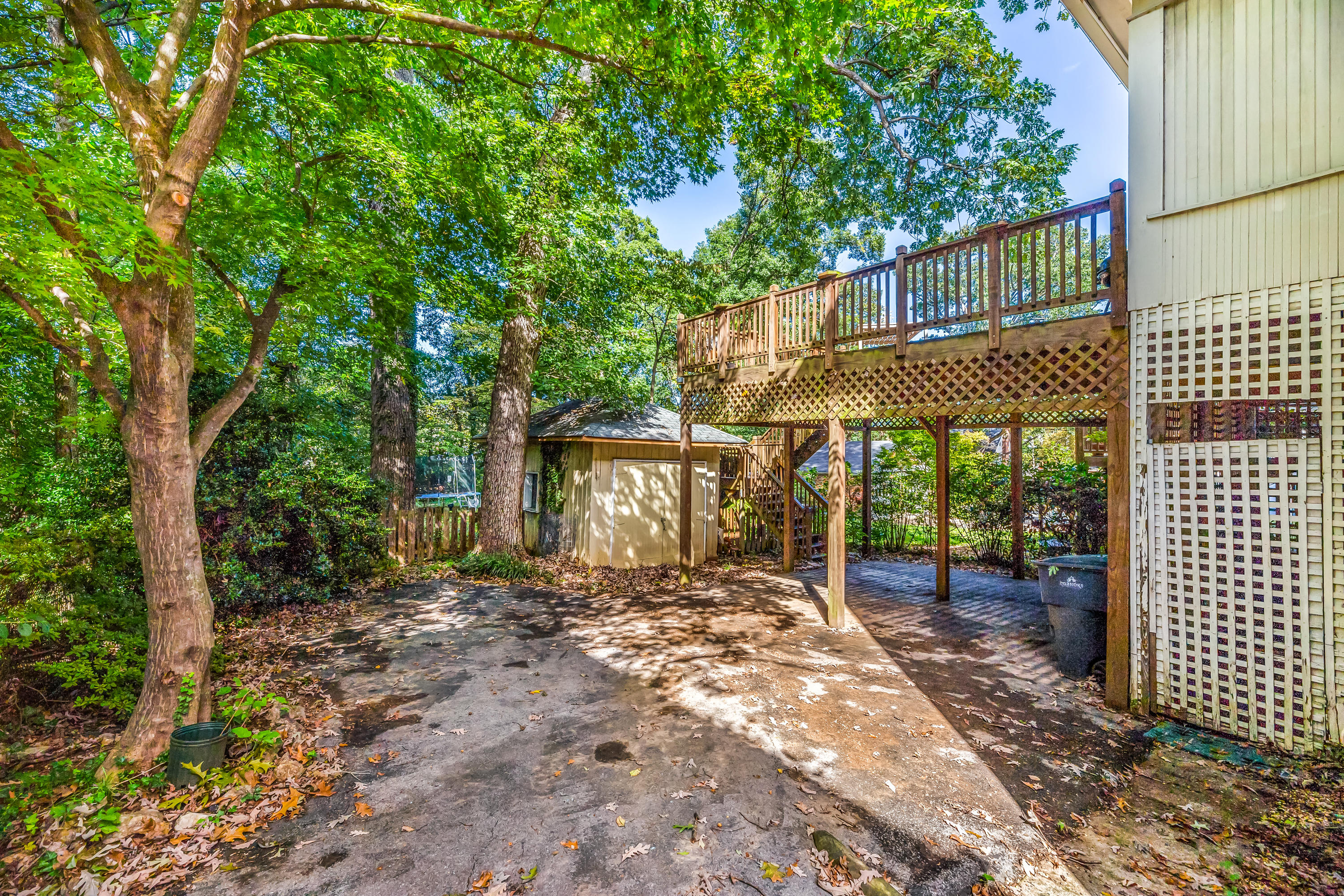 2019 Carter Road Southwest Roanoke, VA 24015 - Photo 3 of 31 Huge Fenced Backyard