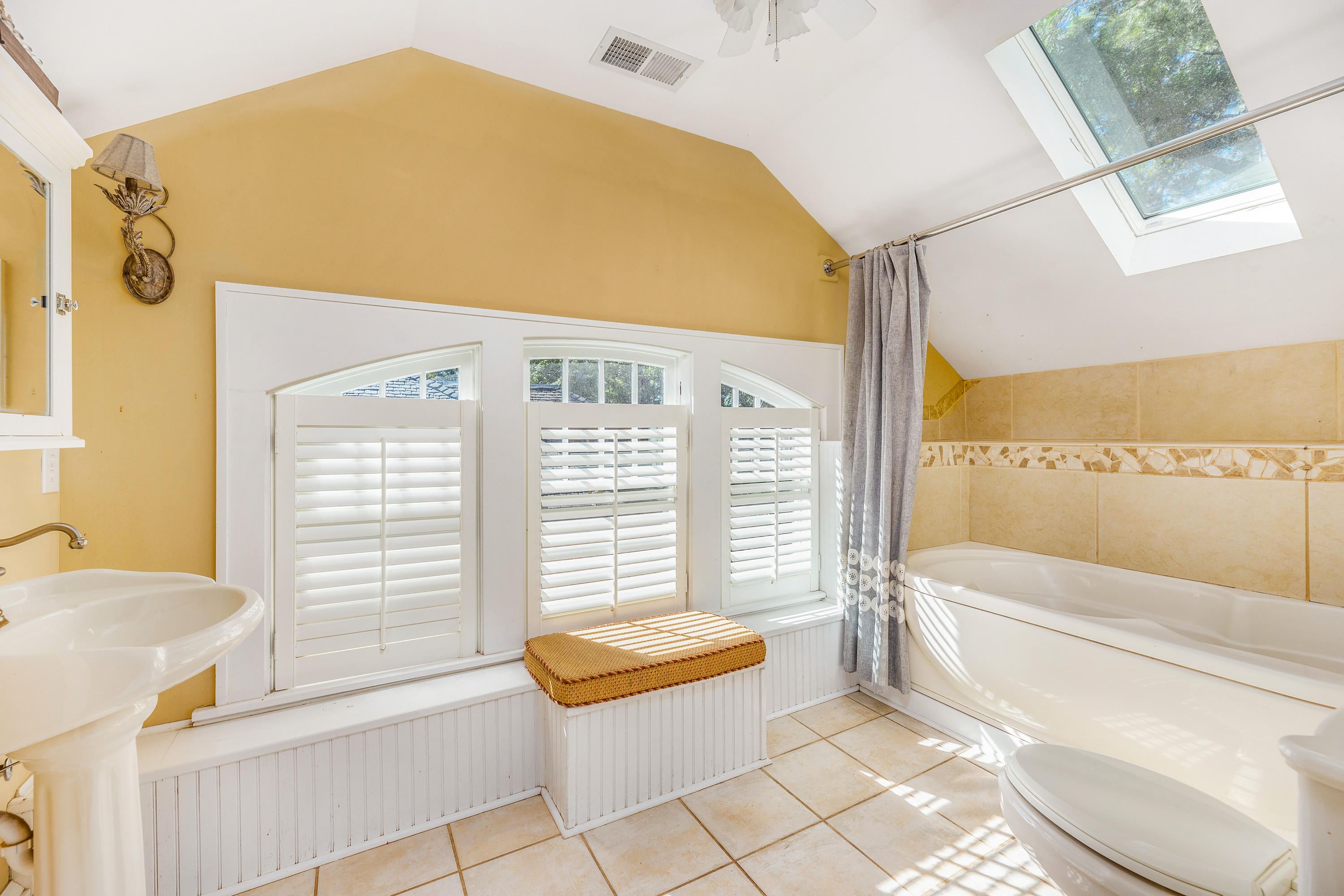 2019 Carter Road Southwest Roanoke, VA 24015 - Photo 30 of 31 Newly Updated Bathrooms