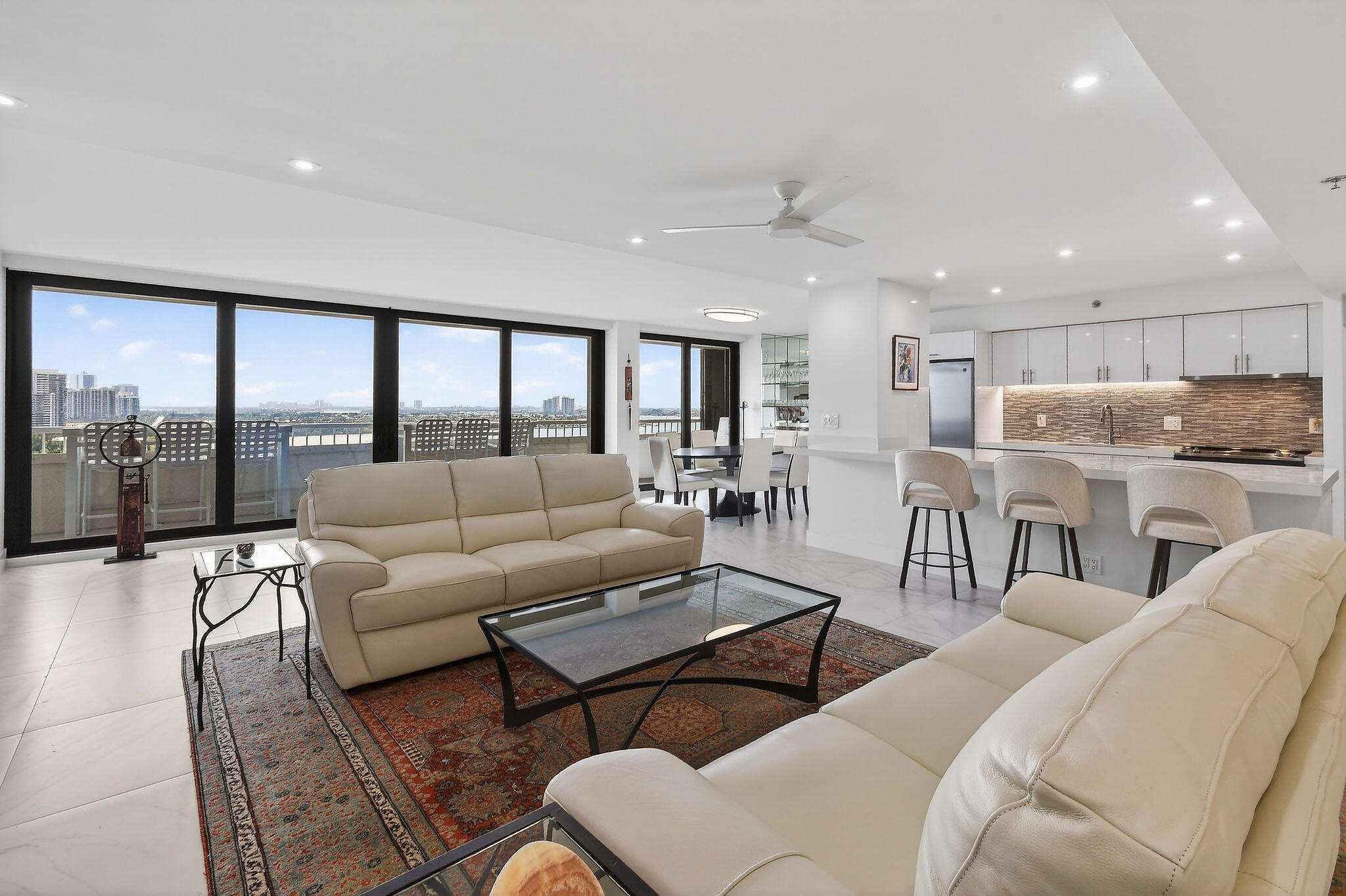 5280 North Ocean Drive, Unit 11F Singer Island, FL 33404 - Photo 15 of 97 5280NOceanDr#11F(8)