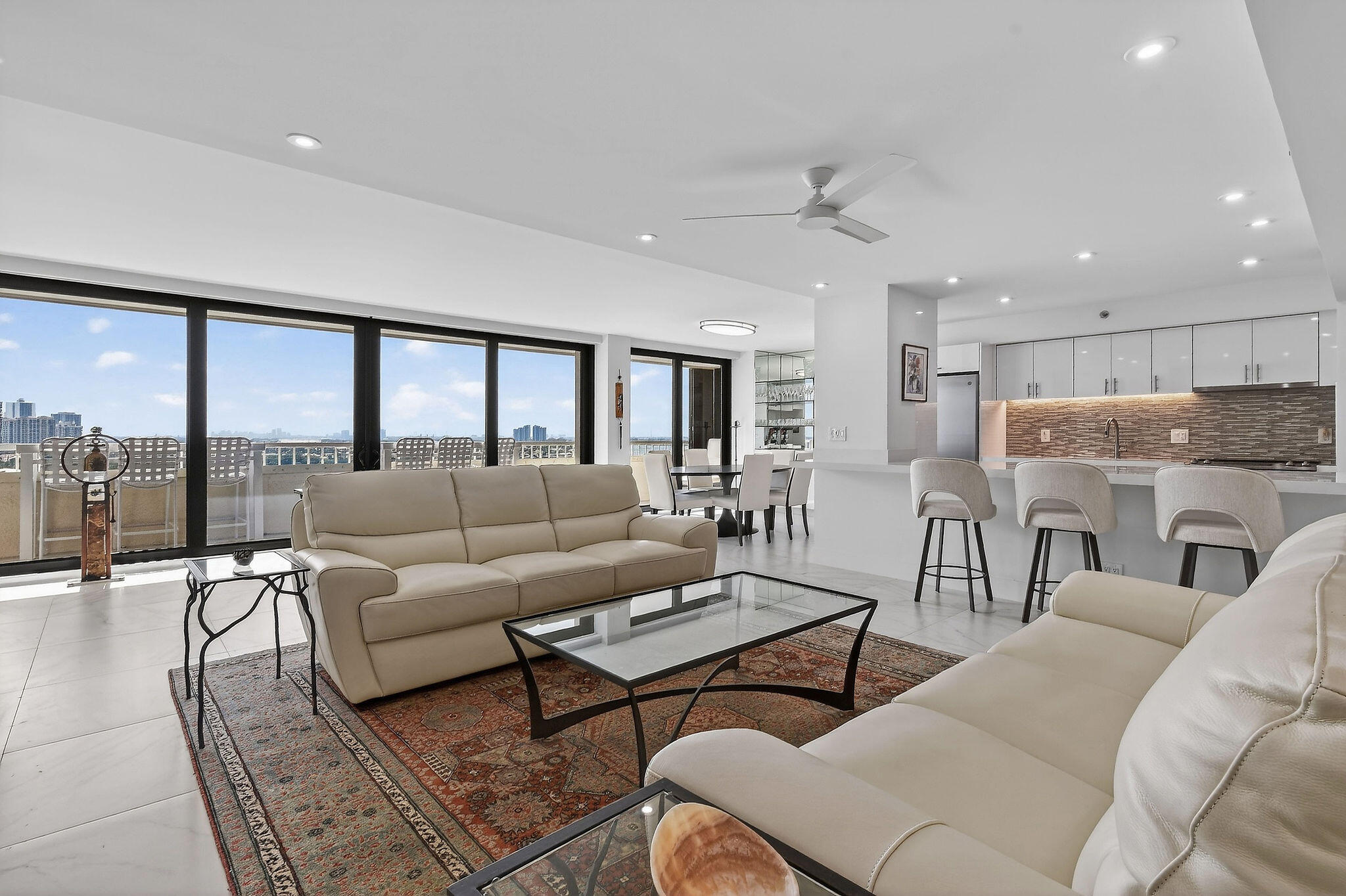 5280 North Ocean Drive, Unit 11F Singer Island, FL 33404 - Photo 18 of 97 5280NOceanDr#11F(6)