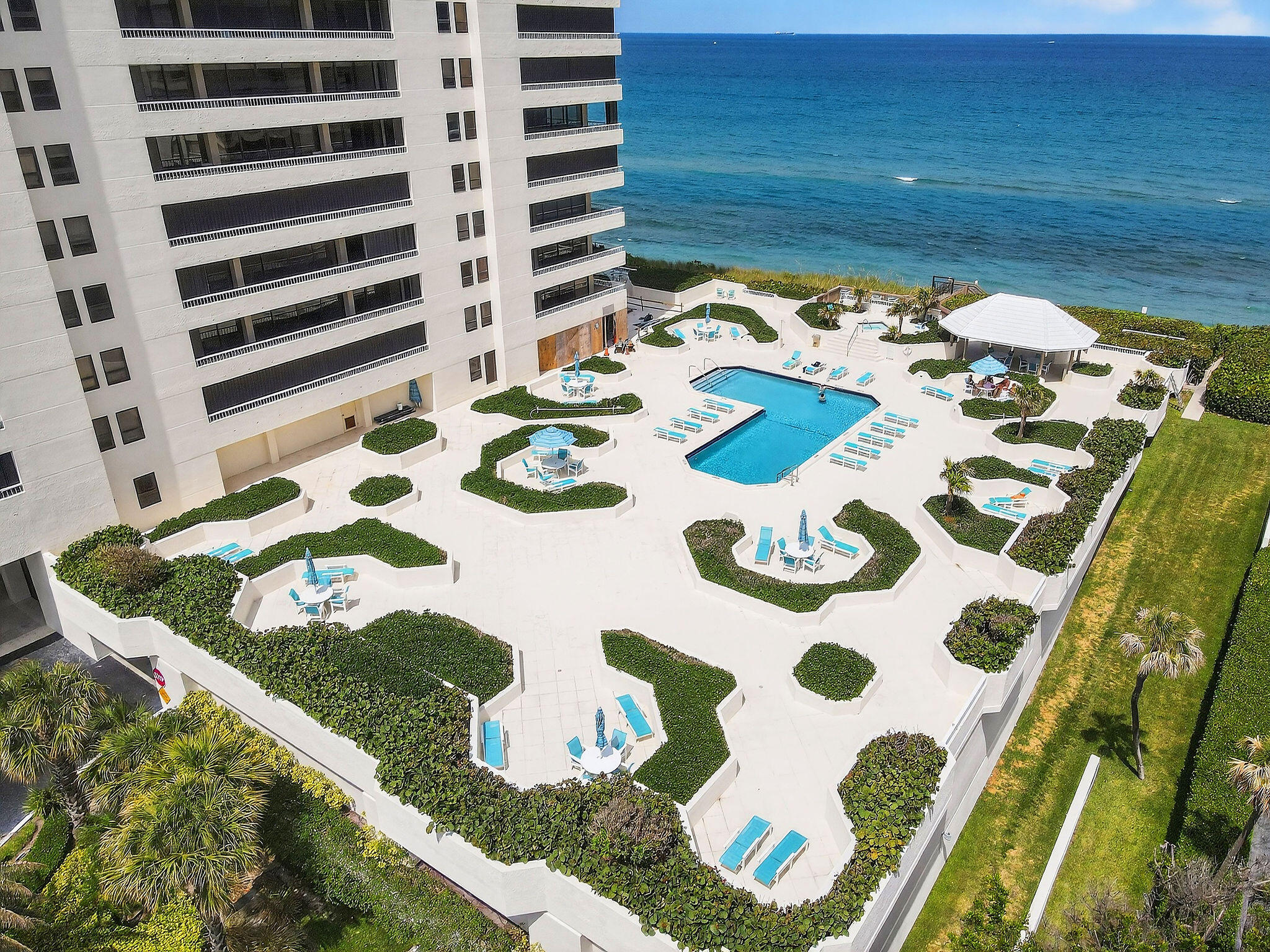 5280 North Ocean Drive, Unit 11F Singer Island, FL 33404 - Photo 61 of 97 5280NOceanDr#11FAerials(22)