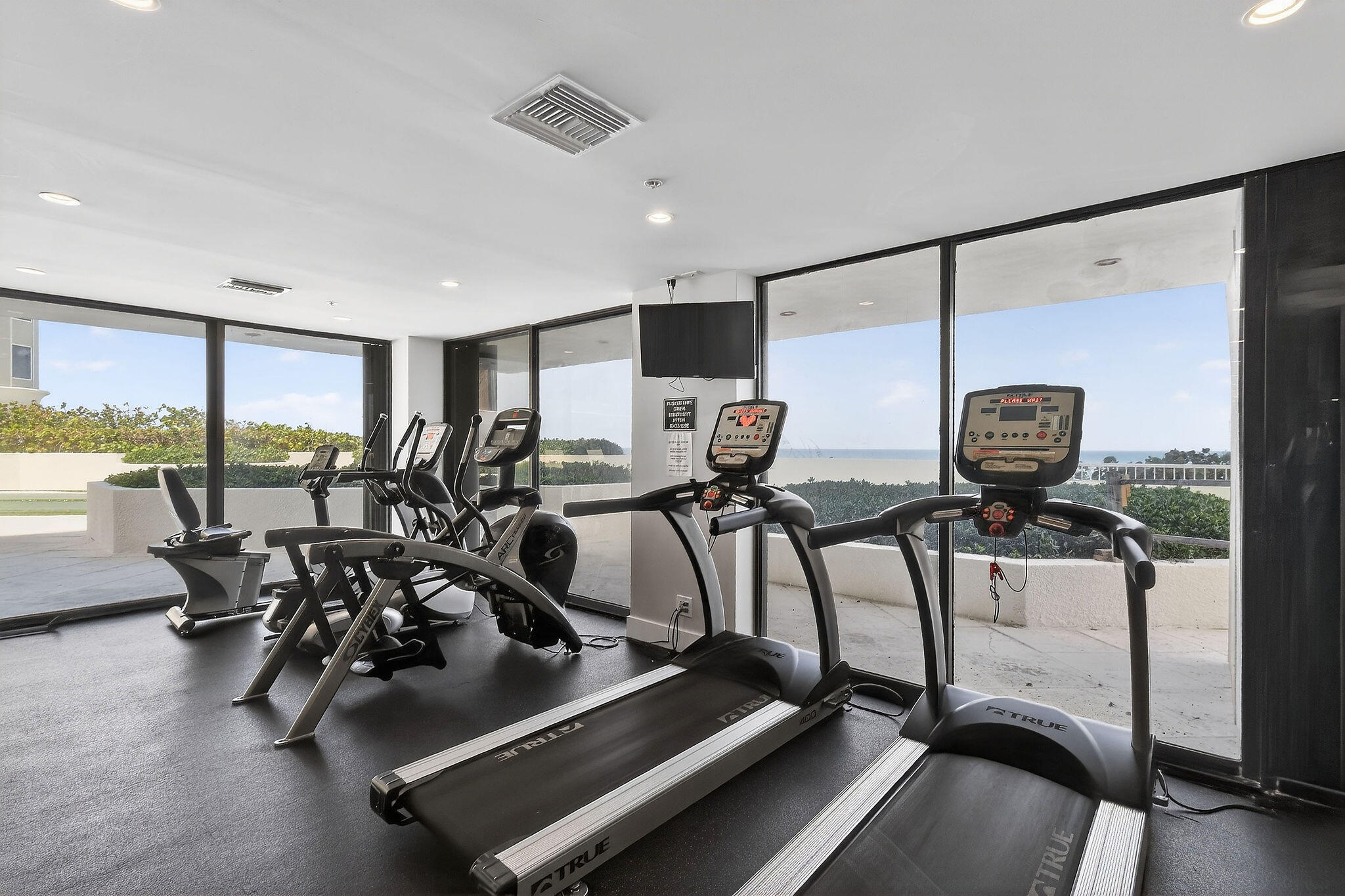 5280 North Ocean Drive, Unit 11F Singer Island, FL 33404 - Photo 92 of 97 TheReaches-Amenities(11)