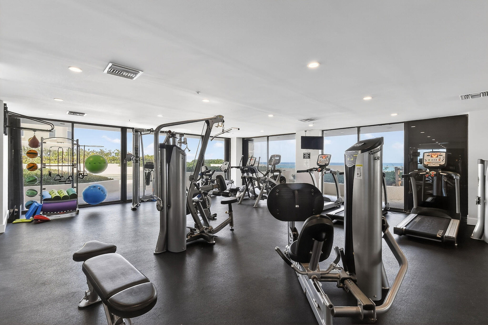 5280 North Ocean Drive, Unit 11F Singer Island, FL 33404 - Photo 93 of 97 TheReaches-Amenities(10)