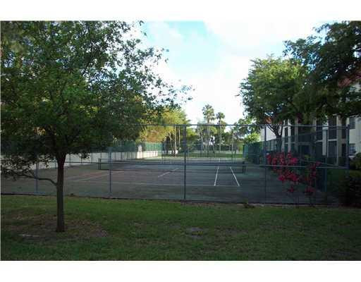 136 South Cypress Road, Unit 321 Pompano Beach, FL 33060 - Photo 22 of 25 Tennis Court