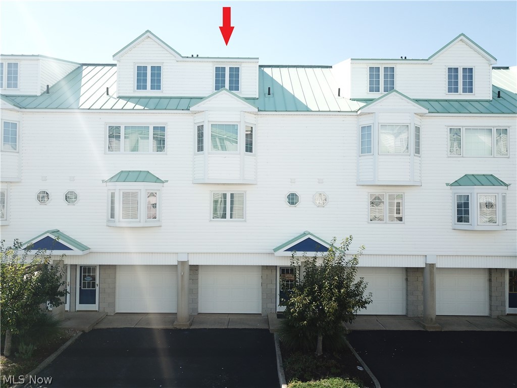 25 Cedar Point Road, Unit D Sandusky, OH 44870 - Photo 2 of 25
