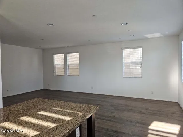 $3,875 | 8648 Winnetka Avenue, Winnetka, CA 91306