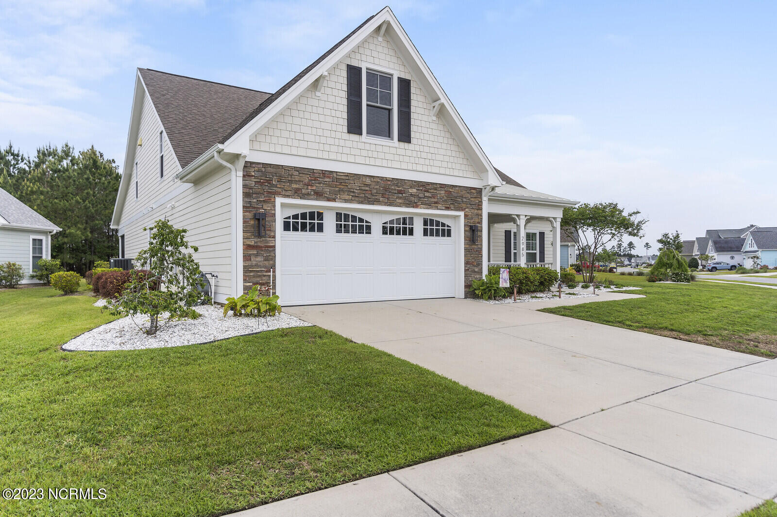 2985 Pine Bloom Way Leland, NC 28451 - Photo 3 of 62 03_DSC02953_Photos_Sea_Coast_mls