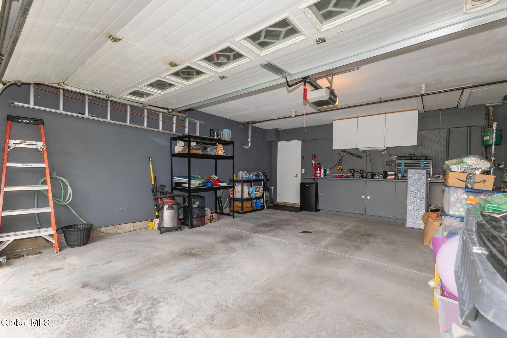 29 Meadowbrook Road Colonie, NY 12189 - Photo 42 of 46 33-29MeadowbrookRd_33