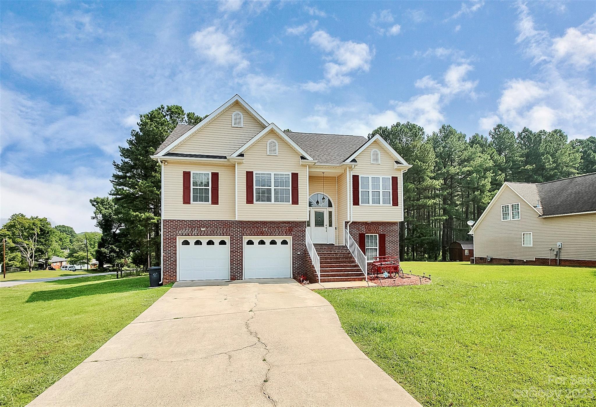 506 Durham Road Stanley, NC 28164 - Photo 1 of 38 Gallery Image 1