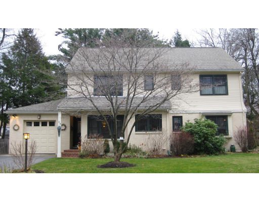 20 Canterbury Road Winchester, MA 01890 - Photo 1 of 16 Gallery Image 1