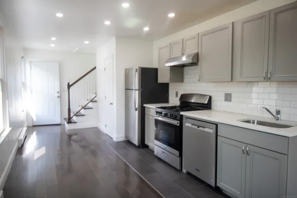 $1,895 | 78 West Street, Unit 2A, New London, CT 06320