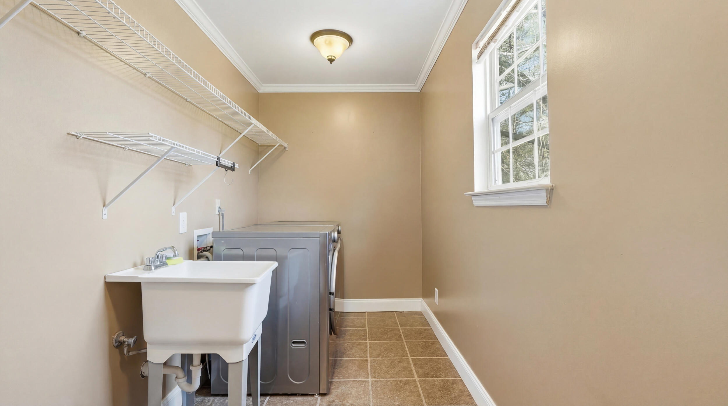 210 Hiwassee Drive Charleston, TN 37310 - Photo 15 of 42 210 Hiwassee Dr-16