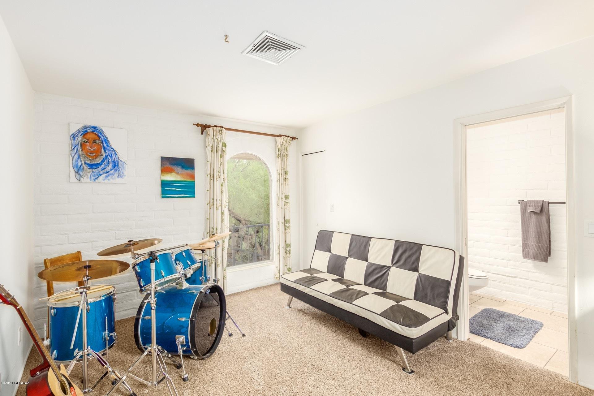 722 West Roller Coaster Road Tucson, AZ 85704 - Photo 11 of 30 Gallery Image 11