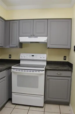$1,700 | 3607 West Idlewild Avenue, Unit 302, Tampa, FL 33614